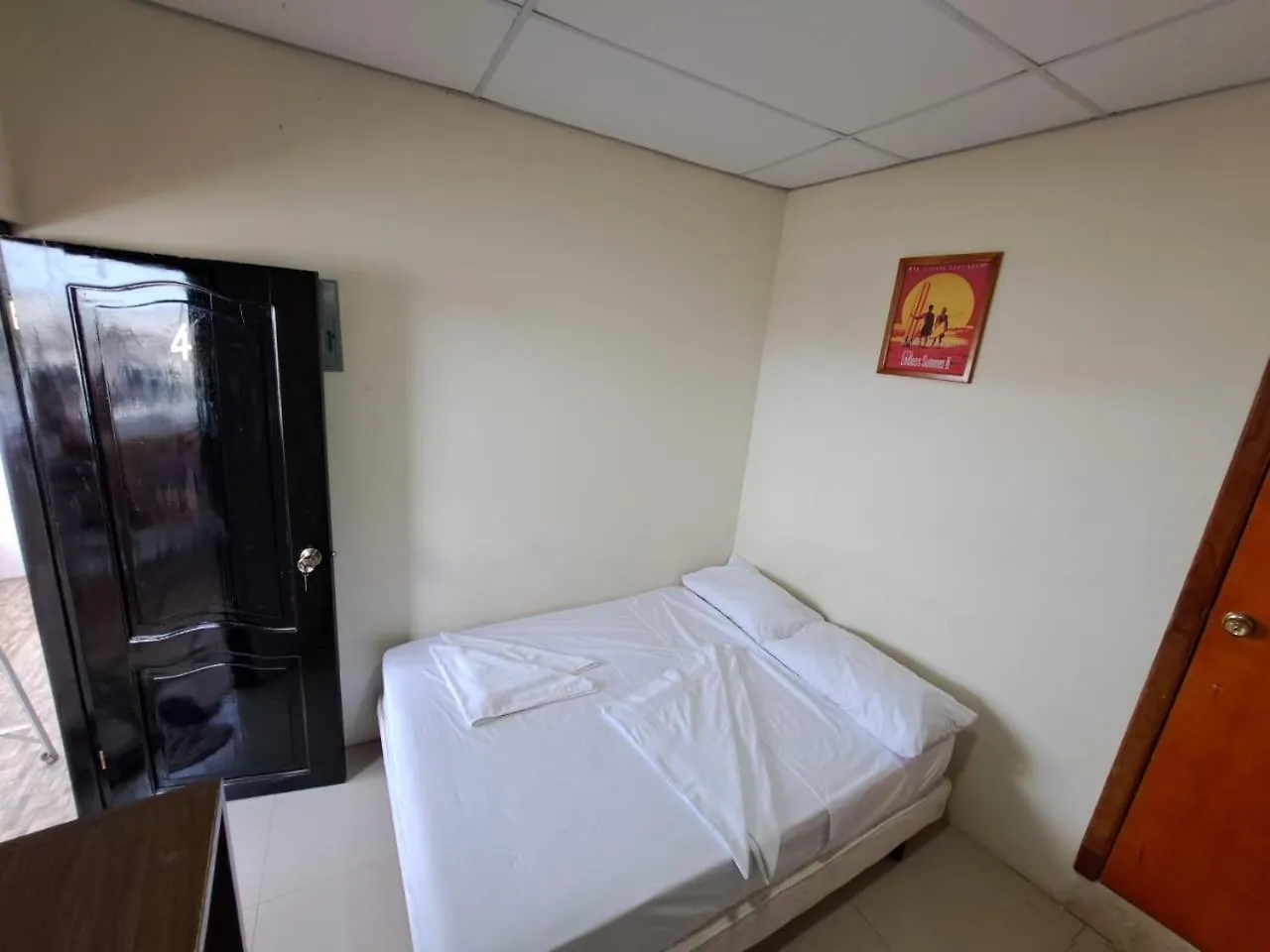Suits Las Olas Puerto Baquerizo Moreno Bed and Breakfast